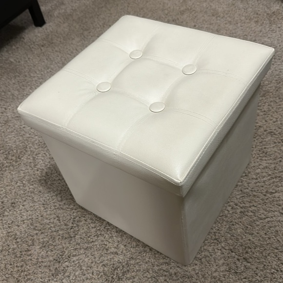 Storage Ottoman (Small) - Picture 6 of 14